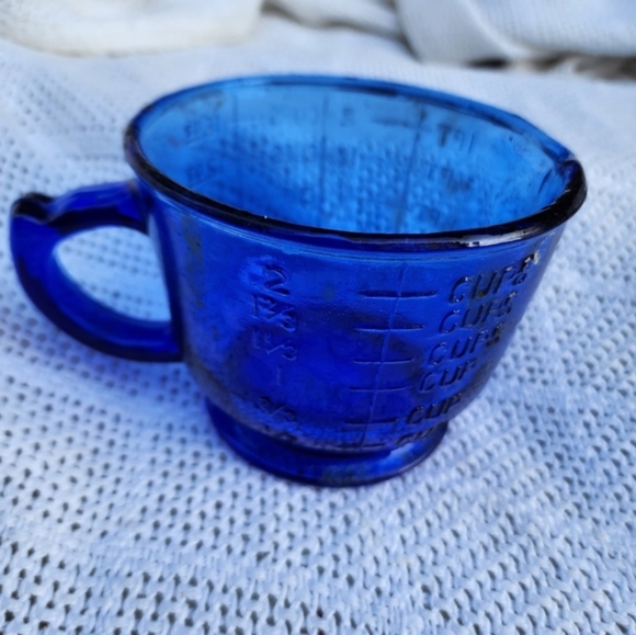 Vintage Cobalt Blue Glass Measuring cup - Picture 1 of 8